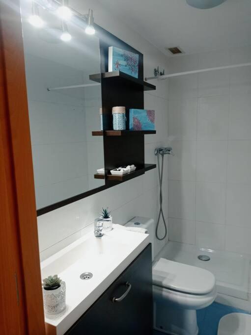 Acogedor Apartamento Con Piscina Y Garaje Apartman Huesca Kültér fotó